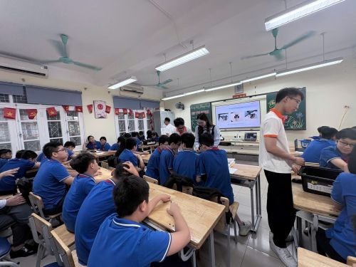 HUB Đào Tạo Robot và Ai Tại trường cấp 2 Chương Dương - TP. Hà Nội